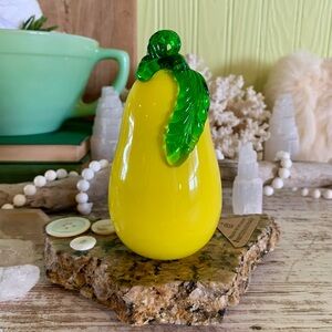 Vintage Glass Pear / Fruit 🍐